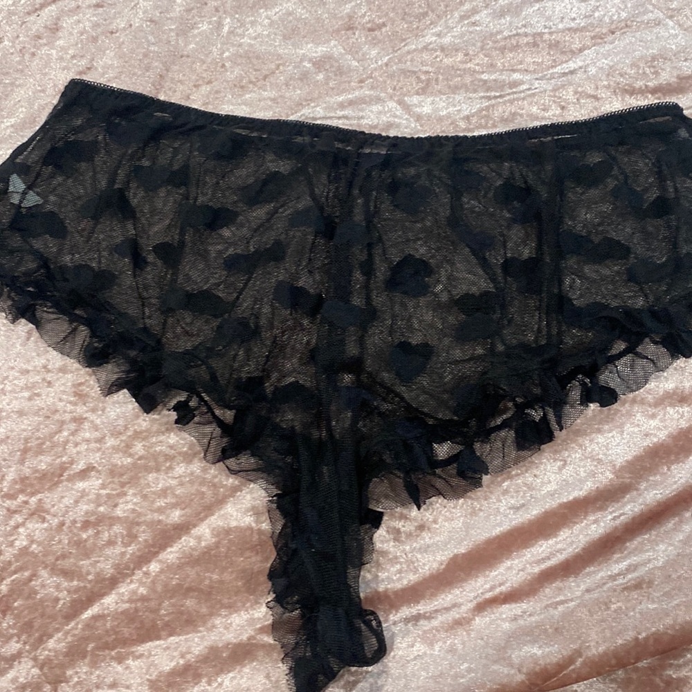 3X black sheer heart lingerie bottoms never worn no tags